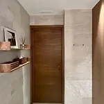 The Iconic לינה וארוחת בוקר 4*