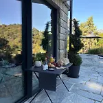The Iconic 4*