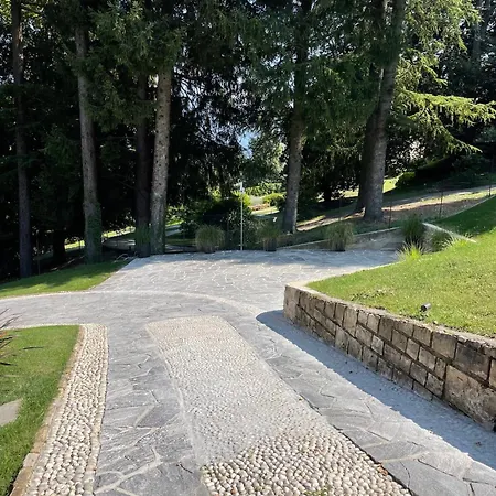 Nocleg ze śniadaniem The Iconic 4*